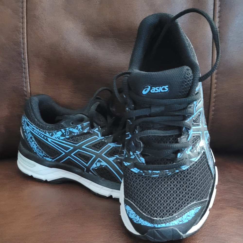 Asics Black and Blue Athletic Shoes for Performance